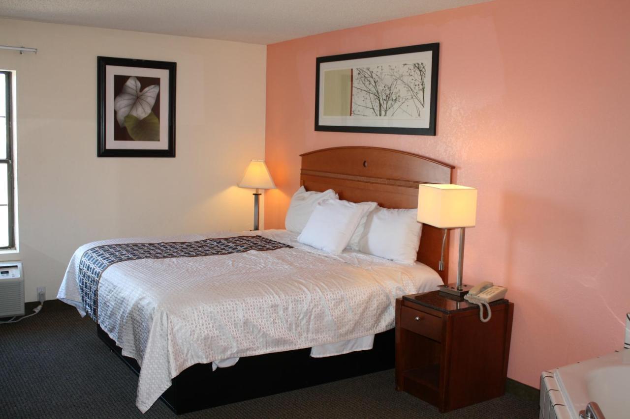 Executive Inn And Suites ウィチタフォールズ エクステリア 写真
